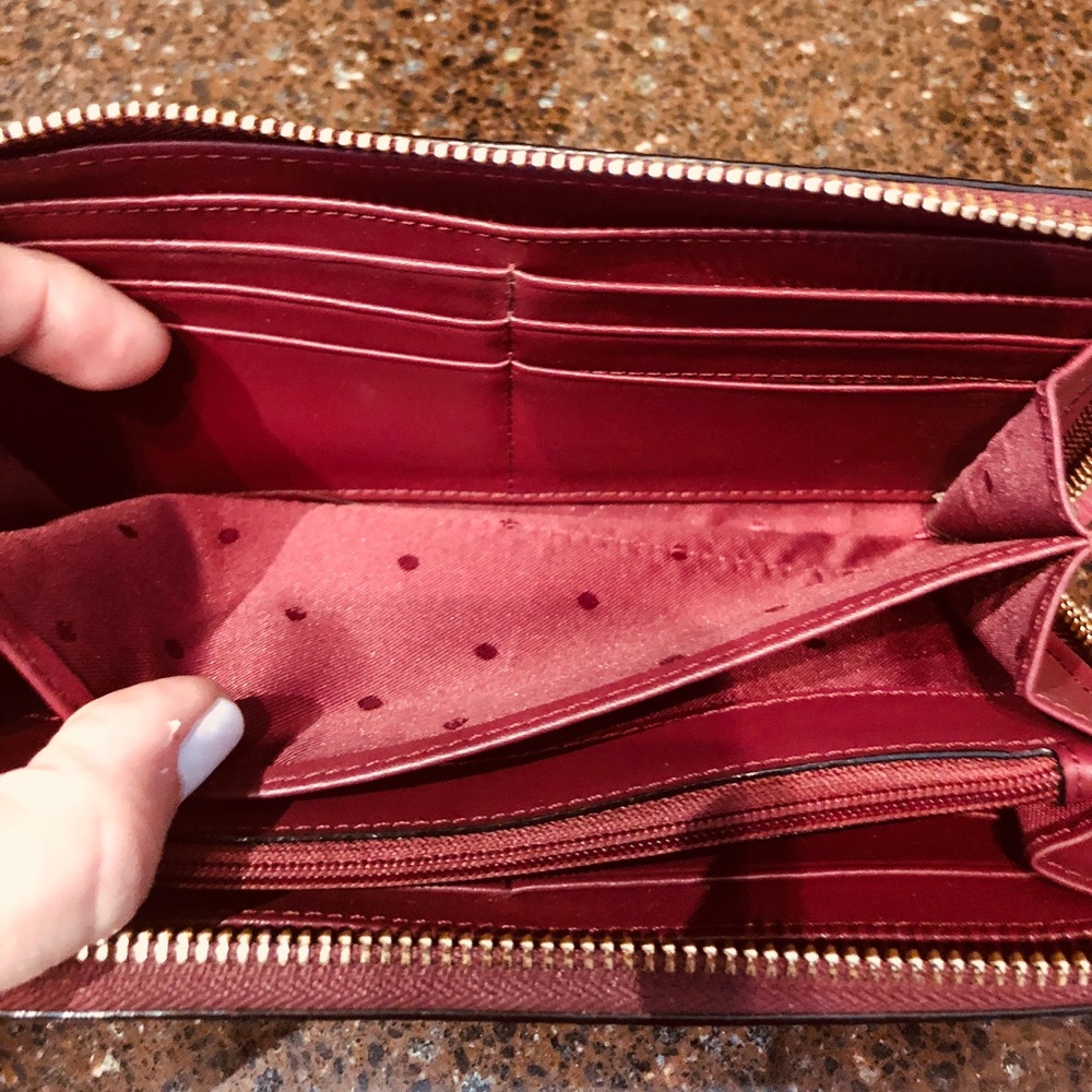 Kate Spade Wallet - Picture 3 of 4